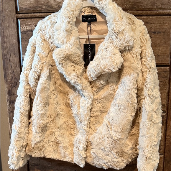 Women's Plush Teddy Jacket - Cream